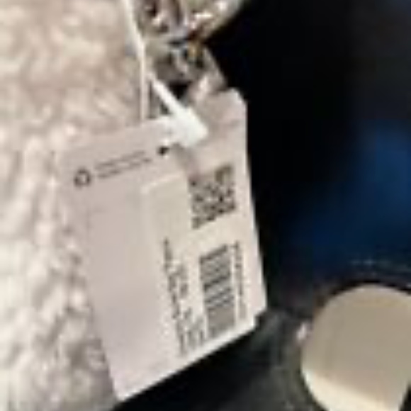 Lululemon crossbody fleece bucket bag BRAND NEW WITH TAGS - Picture 5 of 5